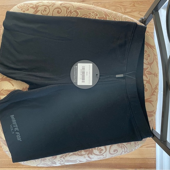 🖤✨🆕White Fox black onyx, ribbed bike shorts NWT - Picture 3 of 5